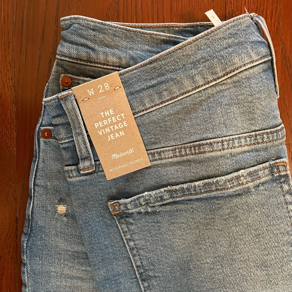 NWT Madewell Perfect Vintage Jeans Distressed Size 28 (size 6) - Picture 5 of 5